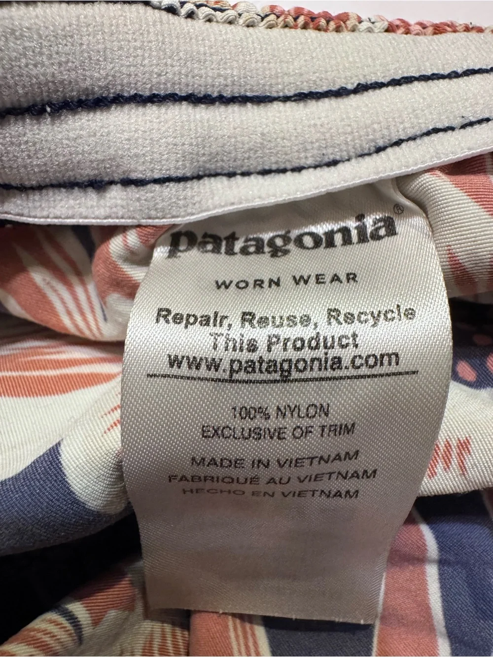 PATAGONIA US Women’s XS Navy Floral Print Woven Baggies™ Shorts 5” Pockets EUC